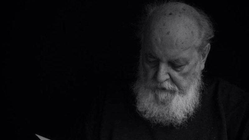 پیکرم را زیر درخت ارغوان به خاک بسپارید